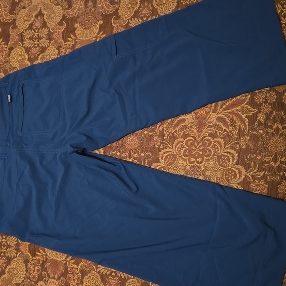 Patagonia Women's Capri Pants - Picture 2 of 7